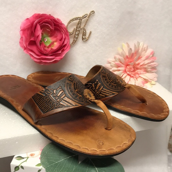 Boho Mexican LEATHER Shoe Sandals Brown Aztec Beach hippie tooled design  size 9 - Picture 13 of 13